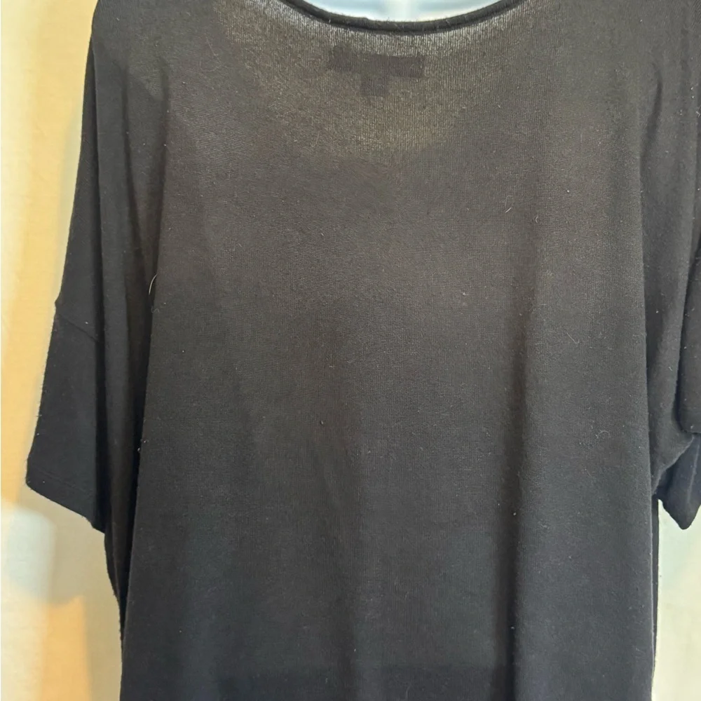 A-130 Donna Karan Sleepwear Black Short Sleeve Pajama Top‎ Size L